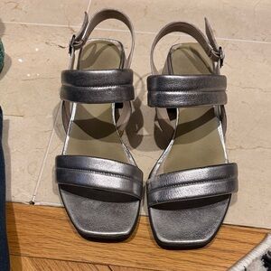 Chic Metallic Sandals for Women